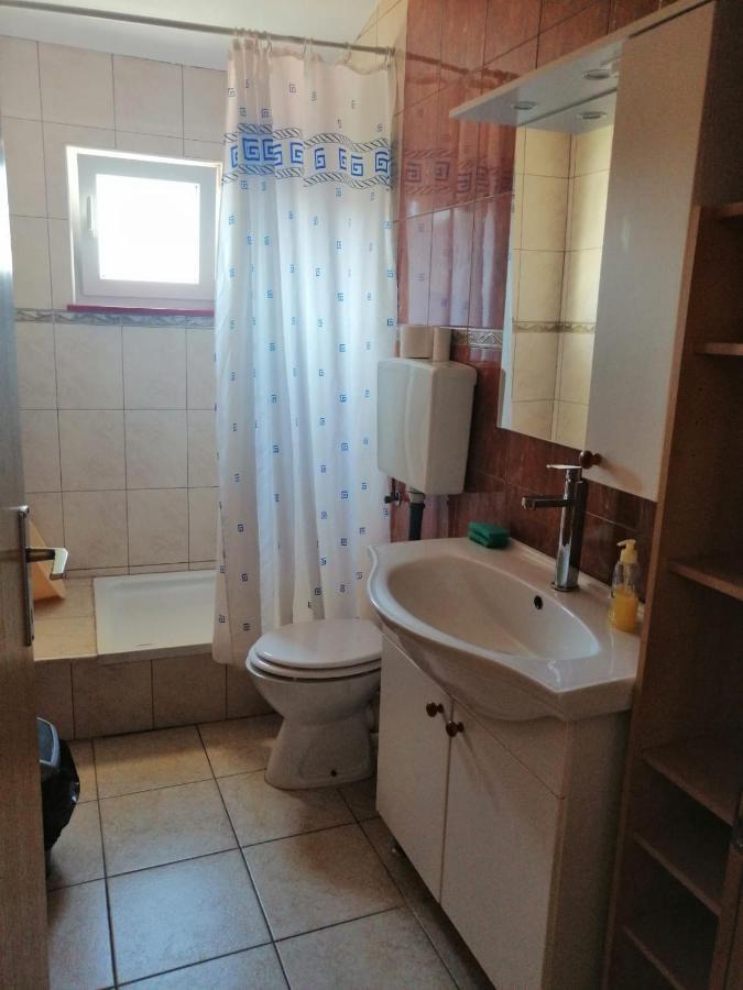 Apartmani Trupeljak มันเดร ภายนอก รูปภาพ