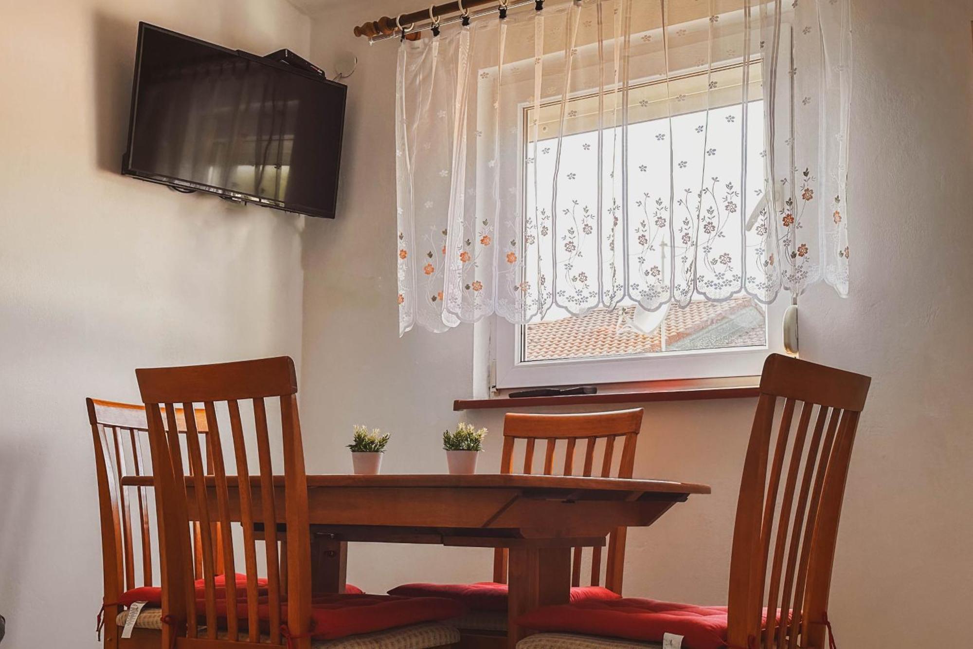 Apartmani Trupeljak มันเดร ห้อง รูปภาพ