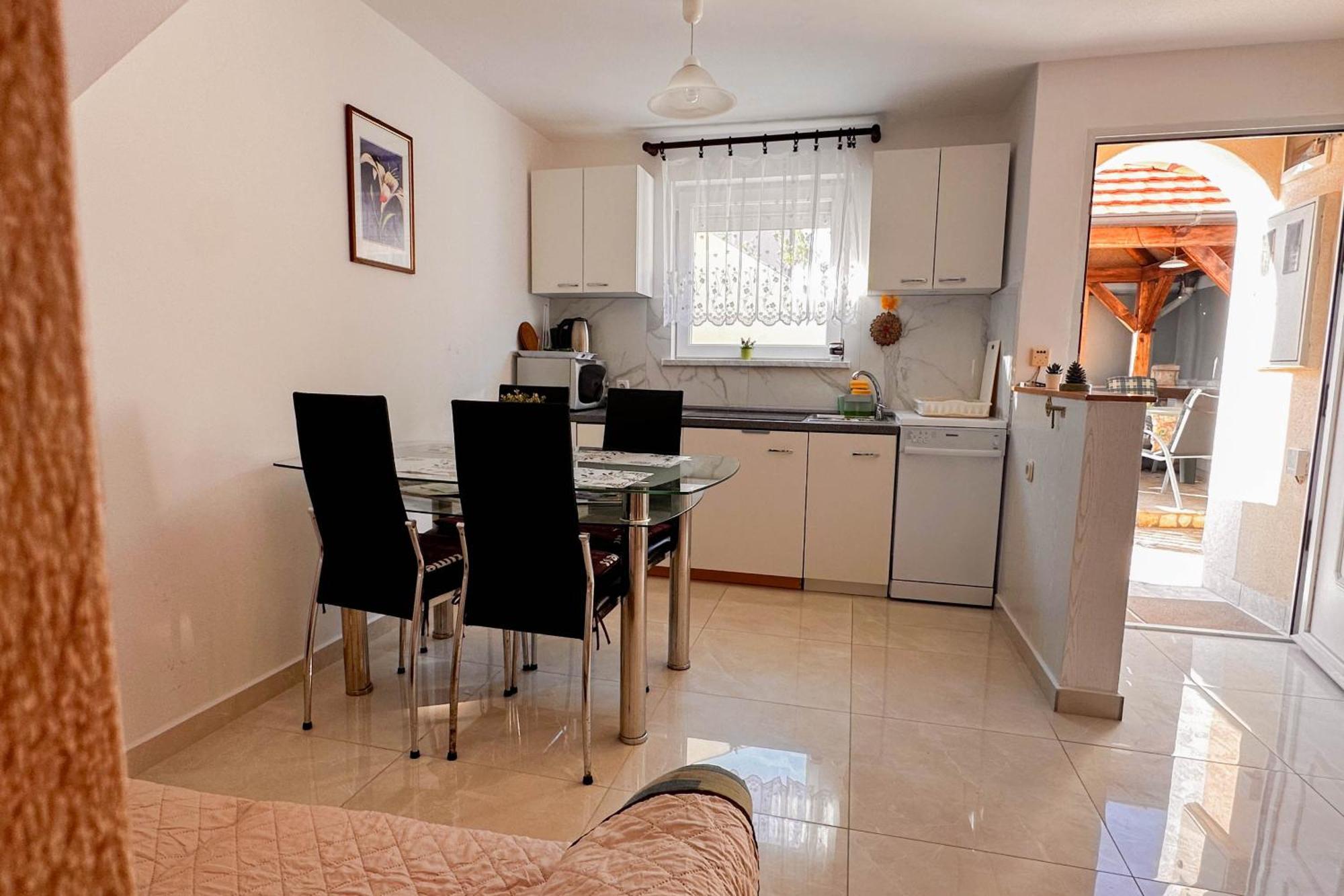 Apartmani Trupeljak มันเดร ห้อง รูปภาพ
